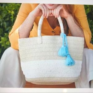 NWOT Altru, Made For Good Straw Tote with Tassel